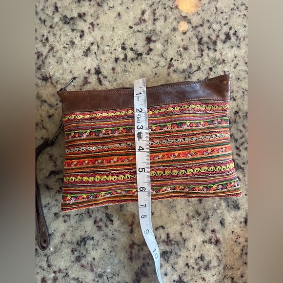 Anthropologie Leather embroidered wristlet - Picture 4 of 5
